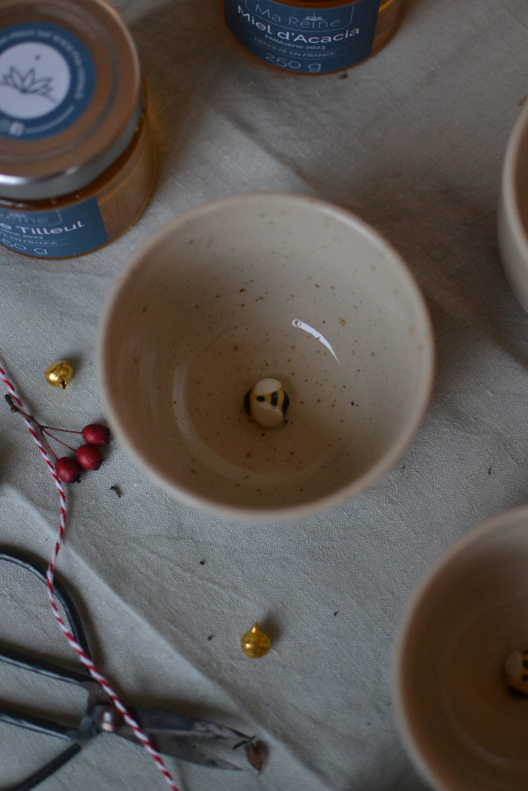 Tasse en céramique - Terre mouchetée beige – Image 2