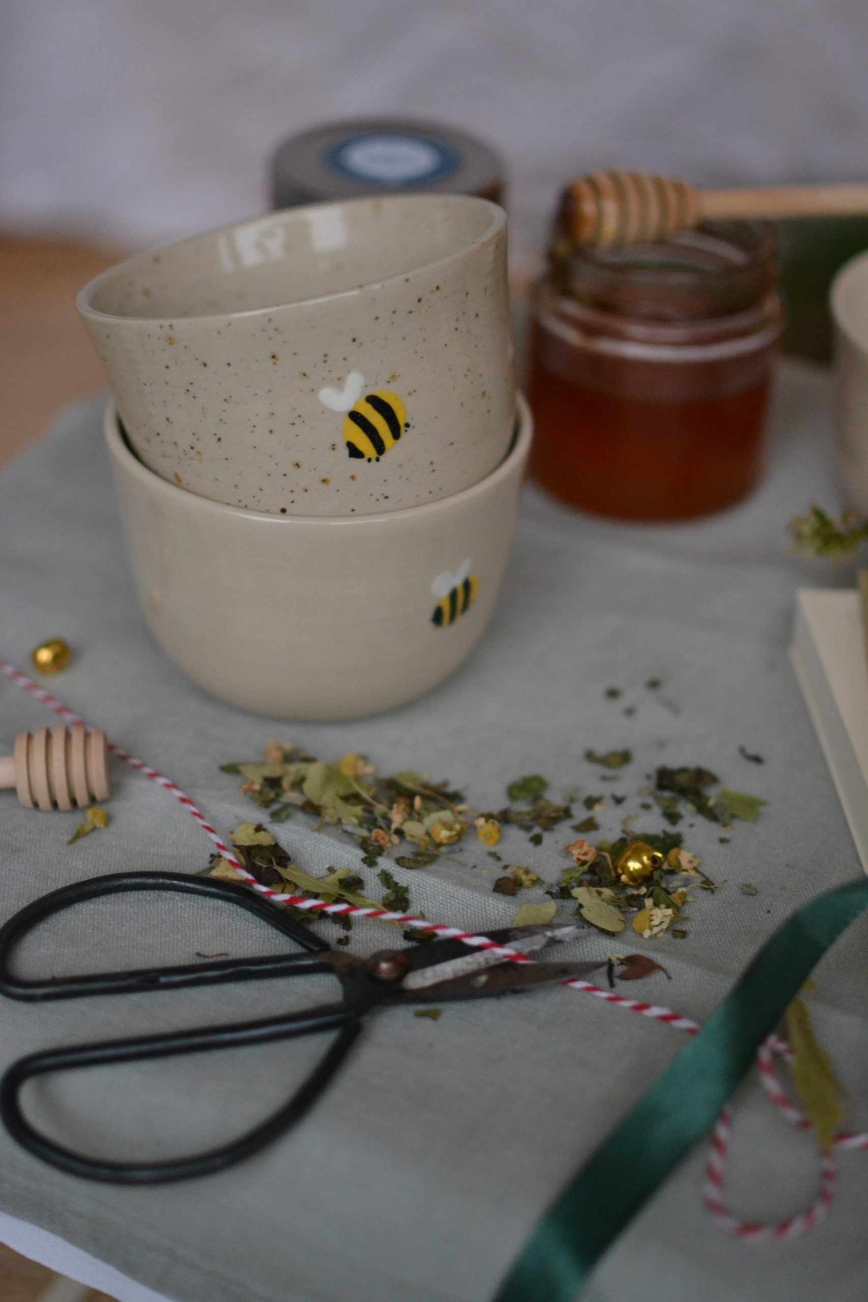 Tasse en céramique - Terre mouchetée beige – Image 3